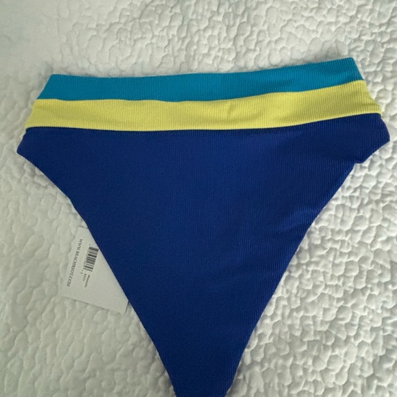 Beach Riot Bottom - Picture 2 of 3